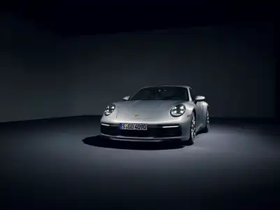 2022 Porsche 911 Carrera 4S Base Trim - Image 5