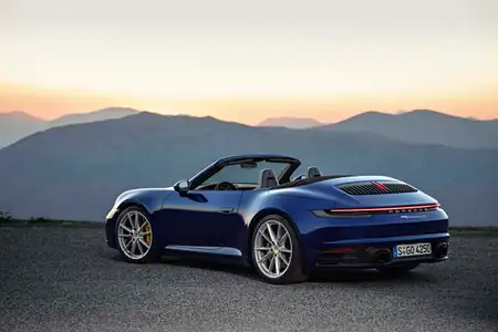 Porsche 911 Base Trim - Image 2