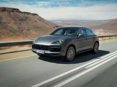 Porsche Cayenne Base Trim - Image 1