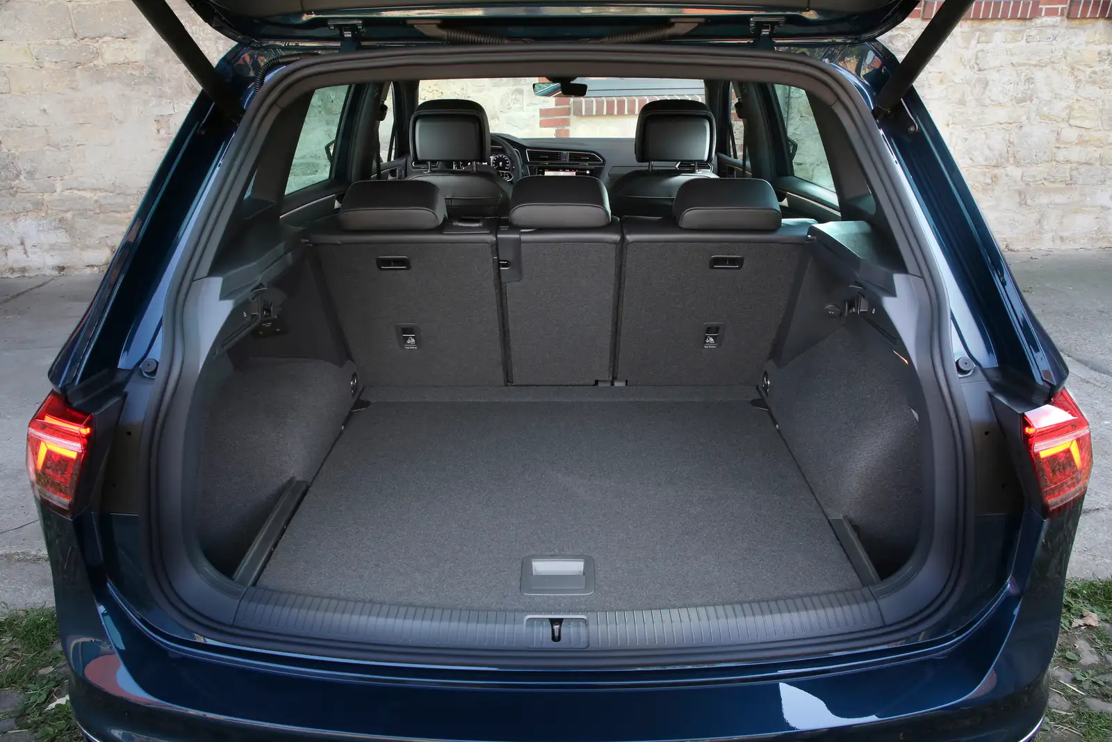 Buy New 2021 Volkswagen Tiguan 1.4L TSI Life Plus – Midnight Blue Metallic