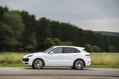 Porsche Cayenne Turbo S E-Hybrid Base Trim - Image 3