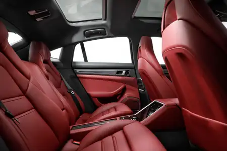 2022 Porsche Panamera 4S E-Hybrid Base Trim - Image 5