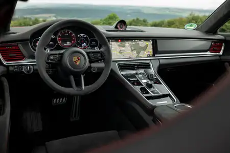 2022 Porsche Panamera GTS Base Trim - Image 4