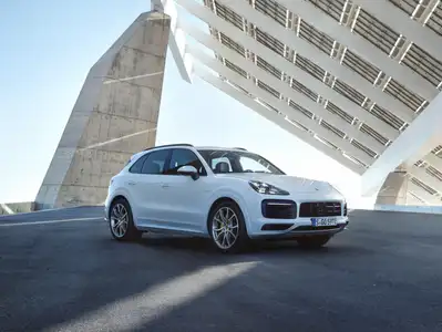 Porsche Cayenne Base Trim - Image 1
