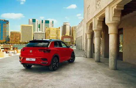 Volkswagen T-Roc - Image 2