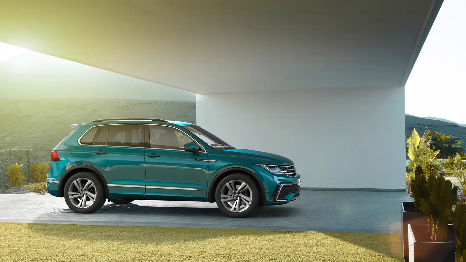 Buy New 2021 Volkswagen Tiguan 1.4L TSI Life Plus – Midnight Blue Metallic