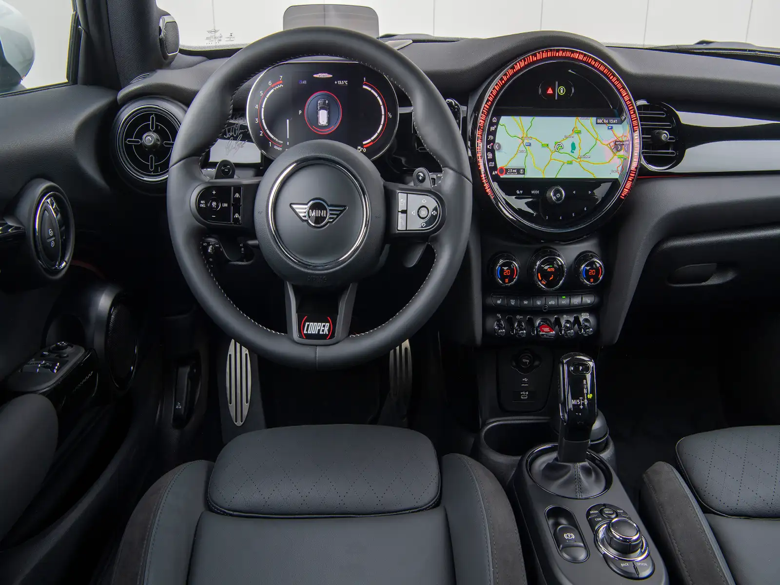 2022 MINI 3 Door Hatch JCW Anniversary Edition - view 4