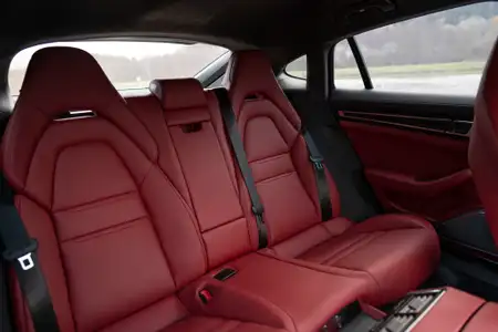 Porsche Panamera Turbo S E-Hybrid Base Trim - Image 5