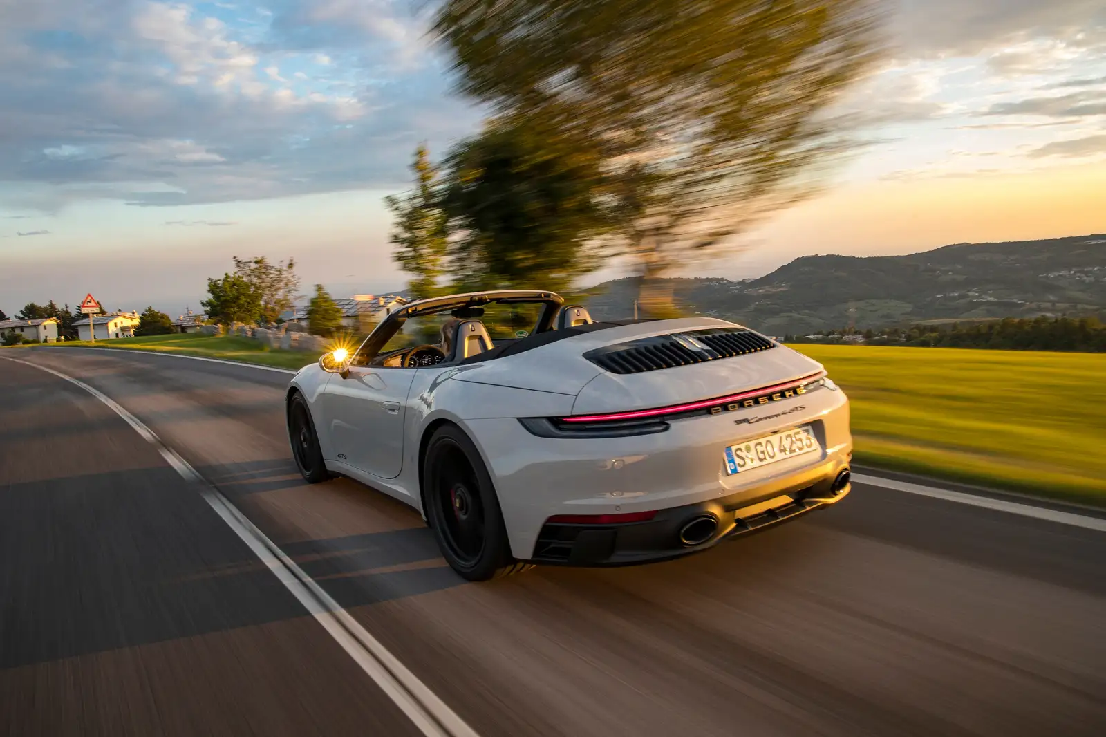 2022 Porsche 911 Carrera 4 GTS Cabriolet Base Trim - view 2